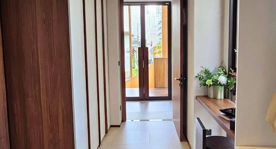 For sale 2 bedrooms condo in Sathon, Bangkok