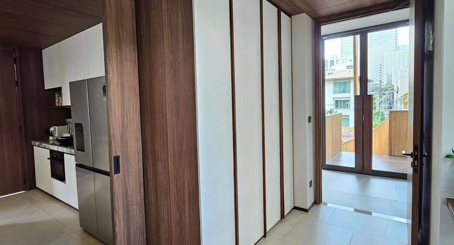 For sale 2 bedrooms condo in Sathon, Bangkok