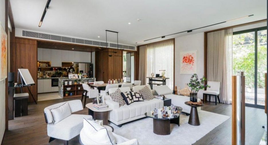 For sale 2 bedrooms condo in Sathon, Bangkok