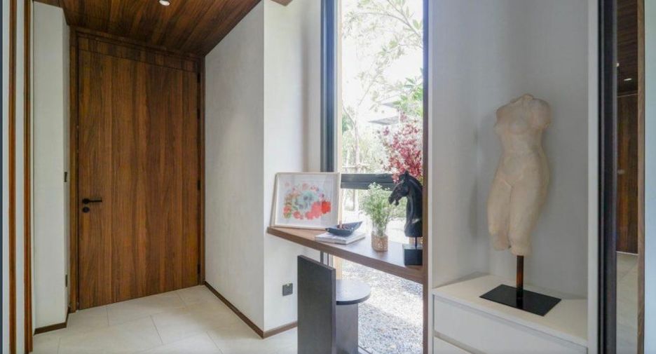 For sale 2 bedrooms condo in Sathon, Bangkok
