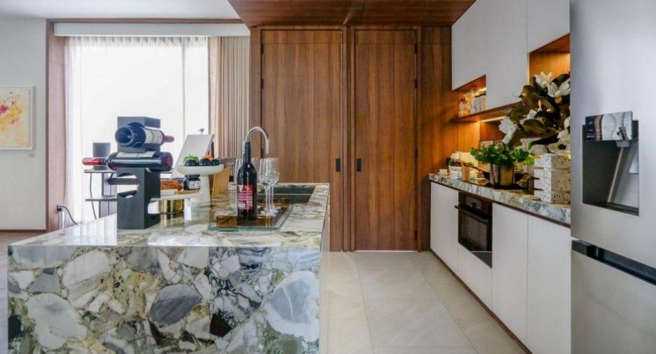 For sale 2 bedrooms condo in Sathon, Bangkok