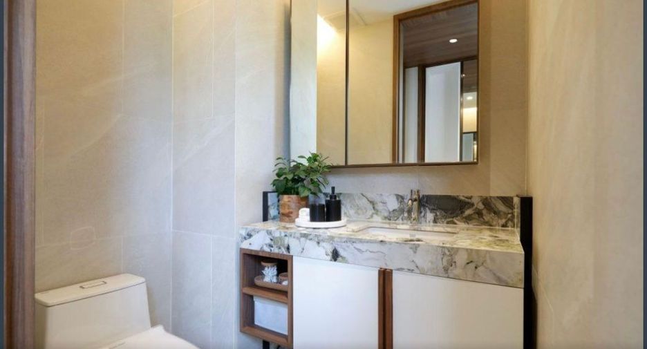 For sale 2 bedrooms condo in Sathon, Bangkok