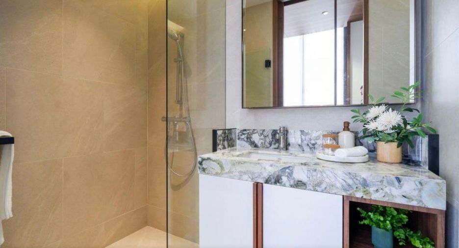 For sale 2 bedrooms condo in Sathon, Bangkok