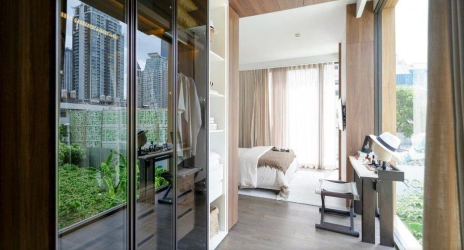 For sale 2 bedrooms condo in Sathon, Bangkok