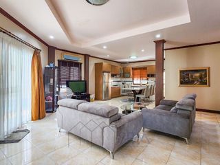 Villa en venta de 4 habitaciones en Cha Am, Phetchaburi