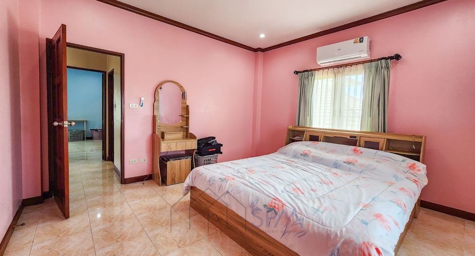 For sale 4 bedrooms villa in Cha Am, Phetchaburi