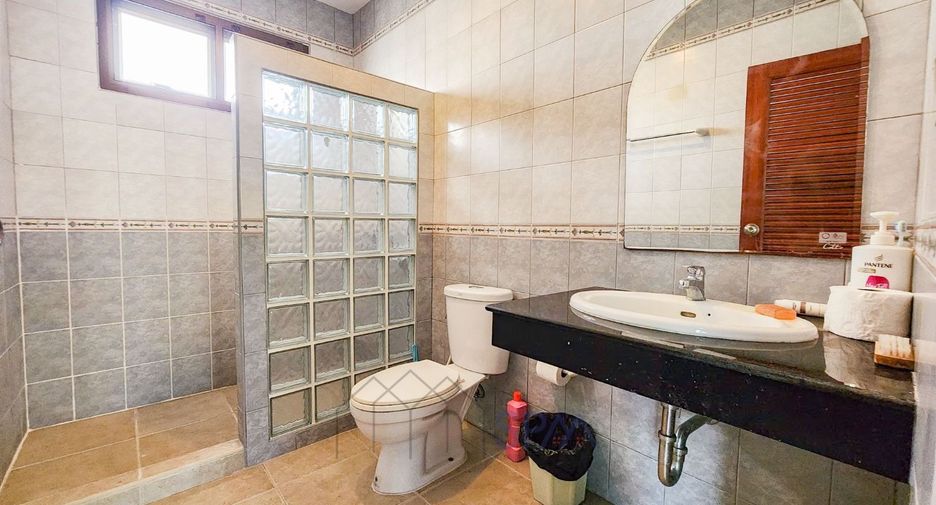 For sale 4 bedrooms villa in Cha Am, Phetchaburi