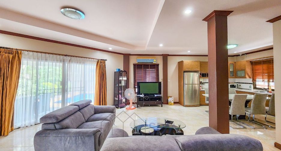 For sale 4 bedrooms villa in Cha Am, Phetchaburi