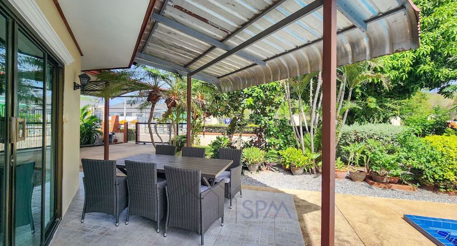 For sale 4 bedrooms villa in Cha Am, Phetchaburi