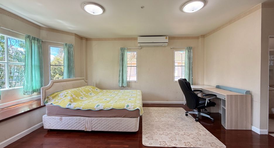 For rent 3 bedrooms house in San Sai, Chiang Mai