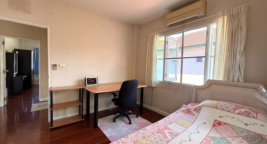 For rent 3 bedrooms house in San Sai, Chiang Mai