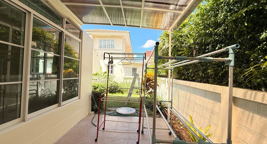 For rent 3 bedrooms house in San Sai, Chiang Mai