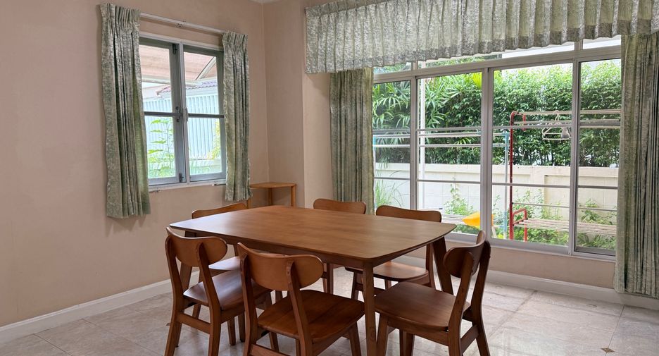 For rent 3 bedrooms house in San Sai, Chiang Mai
