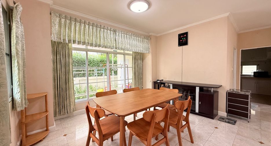For rent 3 bedrooms house in San Sai, Chiang Mai