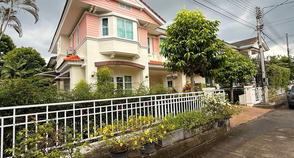For rent 3 bedrooms house in San Sai, Chiang Mai
