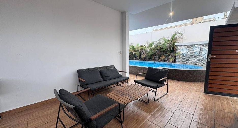 For rent 4 bedrooms villa in South Pattaya, Pattaya