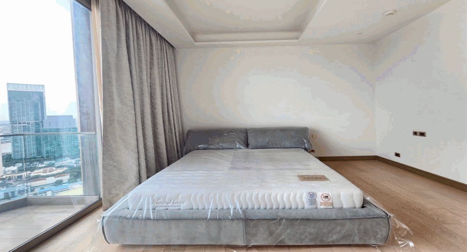 For rent 2 bedrooms serviced apartment in Khlong San, Bangkok
