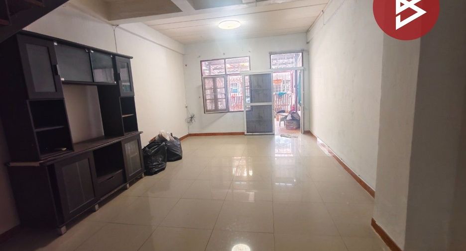 For sale 2 bedrooms townhouse in Lam Luk Ka, Pathum Thani