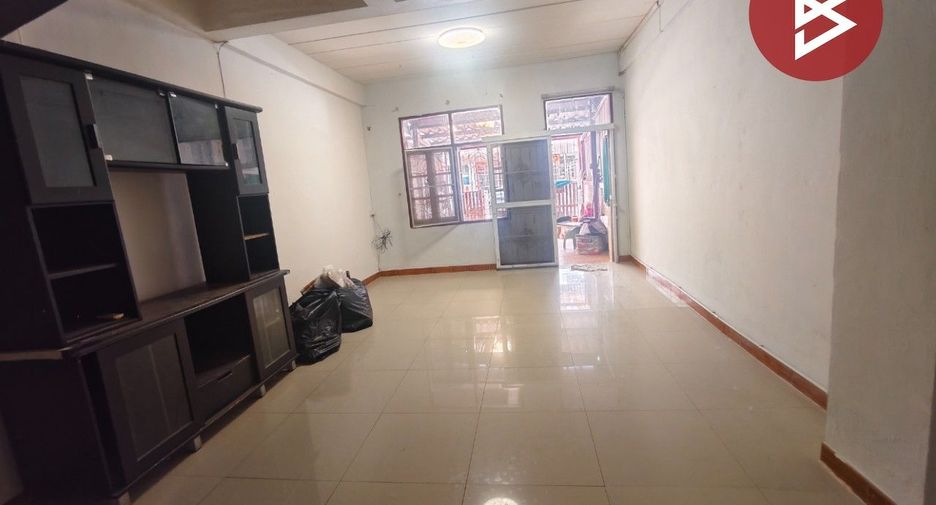 For sale 2 bedrooms townhouse in Lam Luk Ka, Pathum Thani