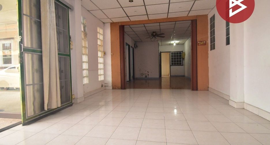 For sale 5 bedrooms house in Bang Phli, Samut Prakan