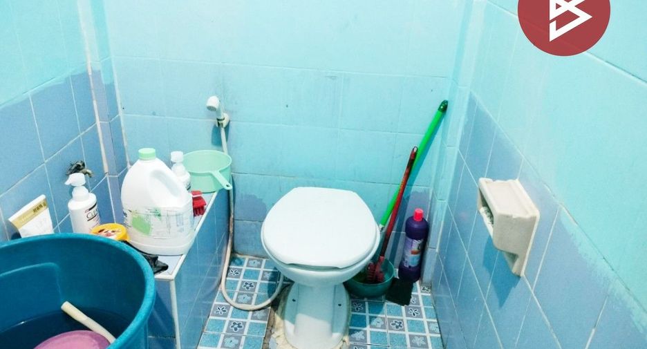 For sale 2 bedrooms townhouse in Mueang Samut Prakan, Samut Prakan