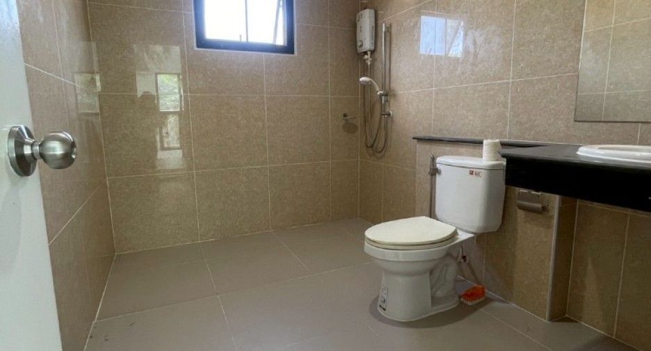 For sale 3 bedrooms house in Ban Chang, Rayong