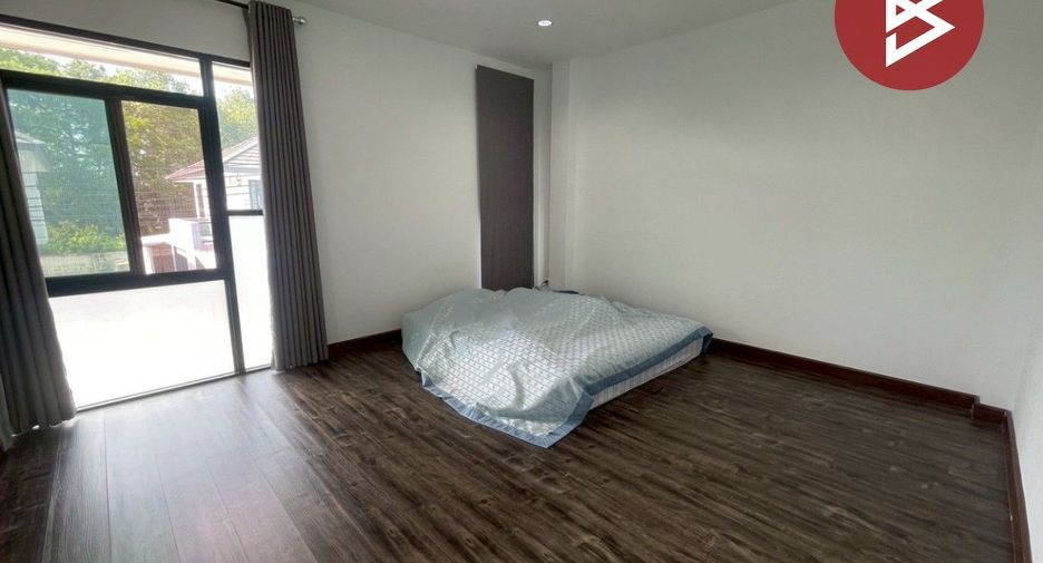 For sale 3 bedrooms house in Ban Chang, Rayong