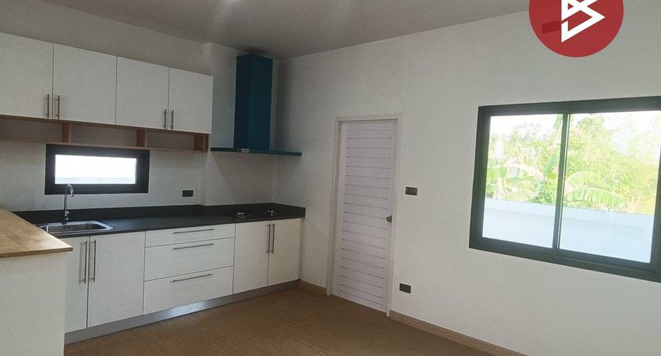 For sale 2 bedrooms house in Ban Bueng, Chonburi