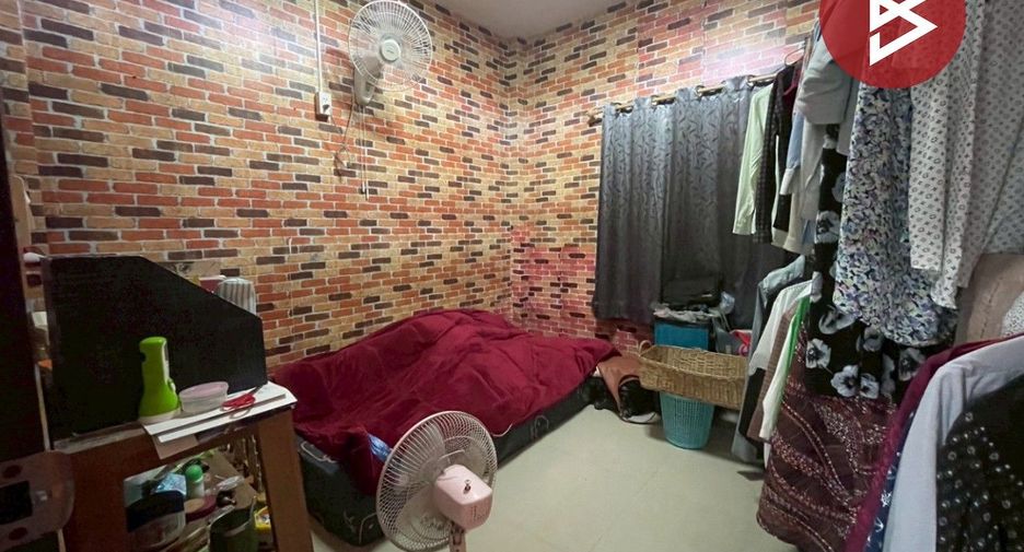 For sale 3 ベッドルーム house in Mueang Rayong, Rayong