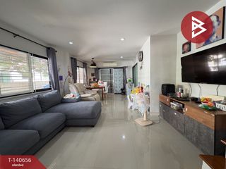 Casa adosada en venta de 3 habitaciones en Mueang Nakhon Pathom, Nakhon Pathom