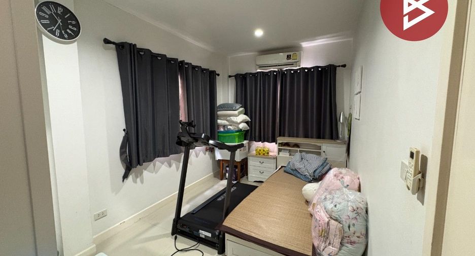 For sale 3 bedrooms townhouse in Mueang Nakhon Pathom, Nakhon Pathom