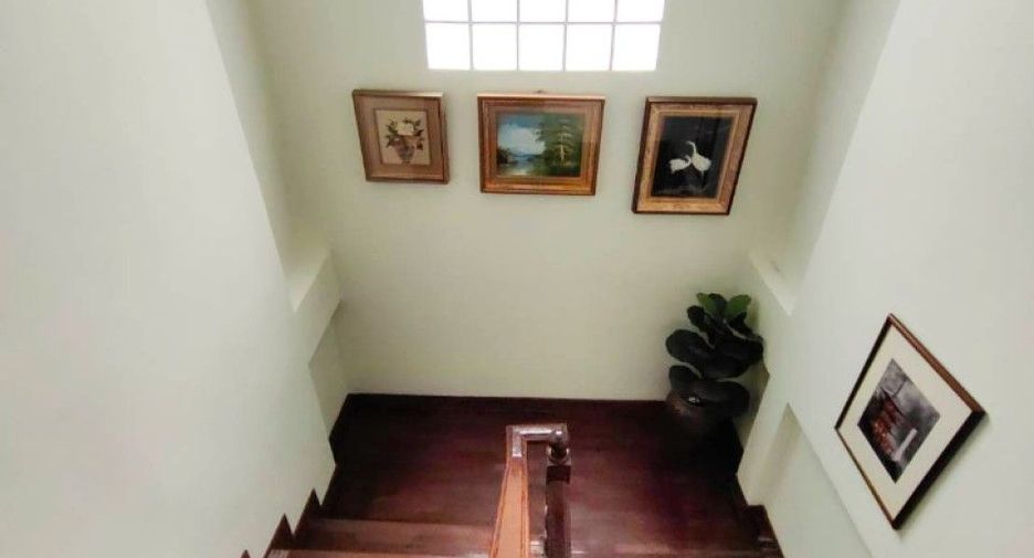 For sale 3 bedrooms house in Thung Khru, Bangkok