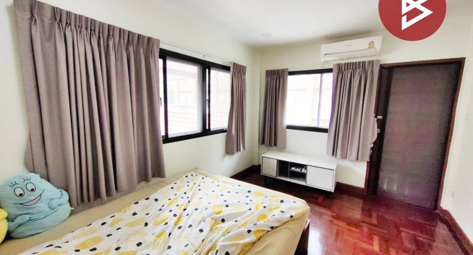 For sale 3 bedrooms house in Thung Khru, Bangkok
