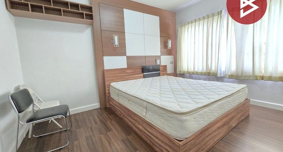 For sale 3 bedrooms townhouse in Chom Thong, Bangkok