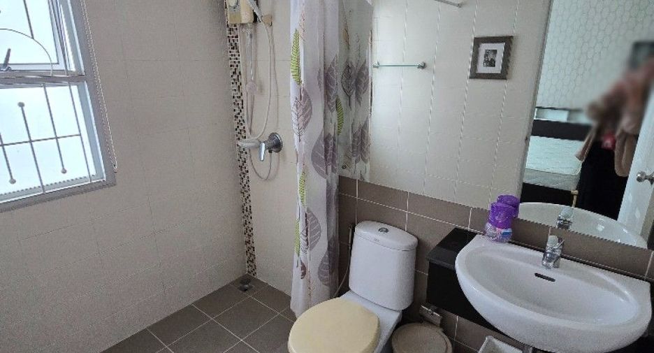 For sale 3 bedrooms townhouse in Chom Thong, Bangkok