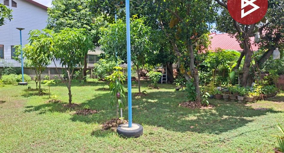 For sale 3 bedrooms house in Mueang Nakhon Ratchasima, Nakhon Ratchasima