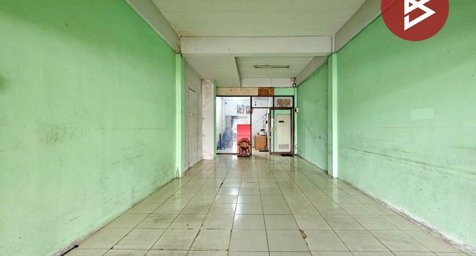 À louer et à vendre 3 chambres local commercial à Mueang Chon Buri, Chonburi
