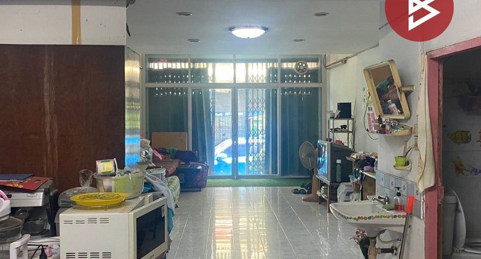 For sale 5 bedrooms retail Space in Phasi Charoen, Bangkok