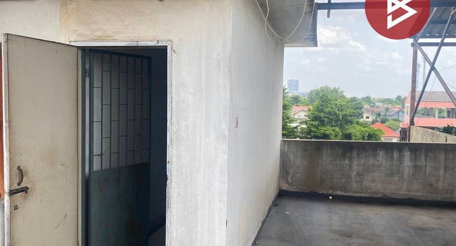 For sale 5 bedrooms retail Space in Phasi Charoen, Bangkok