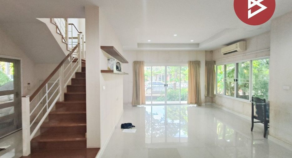 For sale 3 bedrooms house in Mueang Samut Prakan, Samut Prakan
