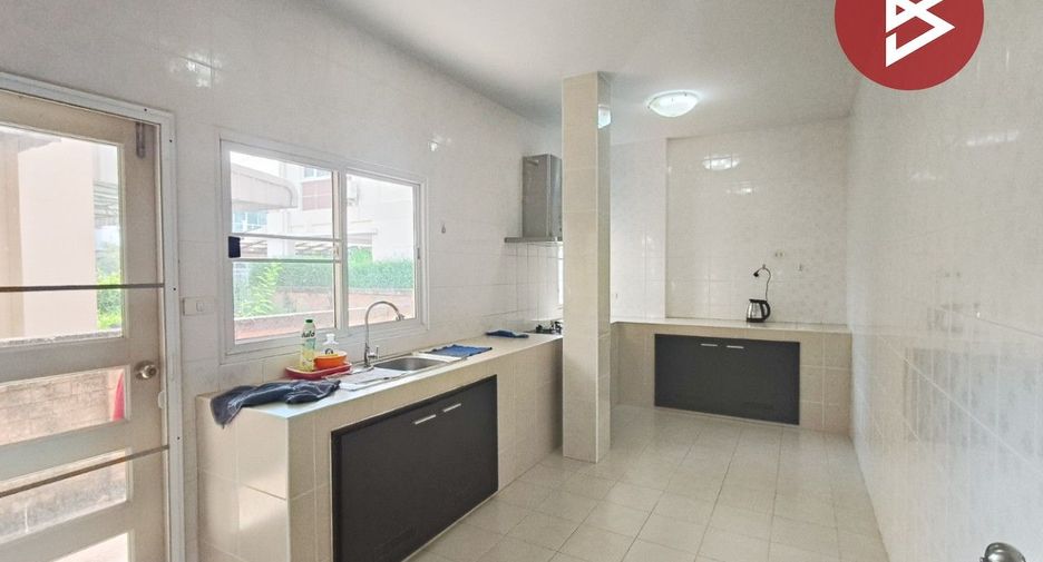 For sale 3 bedrooms house in Mueang Samut Prakan, Samut Prakan