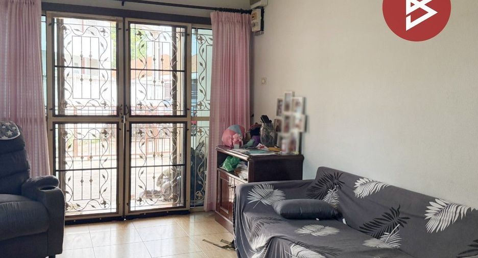 For sale 2 bedrooms townhouse in Mueang Chiang Mai, Chiang Mai