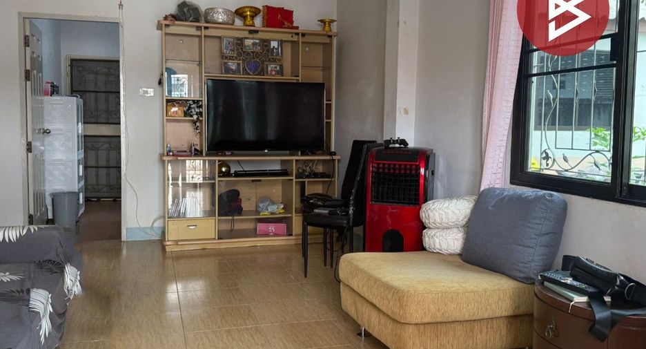 For sale 2 bedrooms townhouse in Mueang Chiang Mai, Chiang Mai
