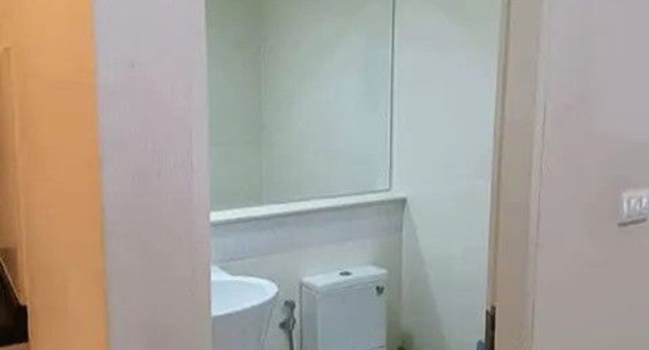 For rent and for sale 3 bedrooms townhouse in Lat Phrao, Bangkok