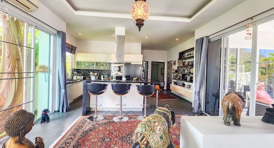 For sale 3 bedrooms villa in Hua Hin, Prachuap Khiri Khan