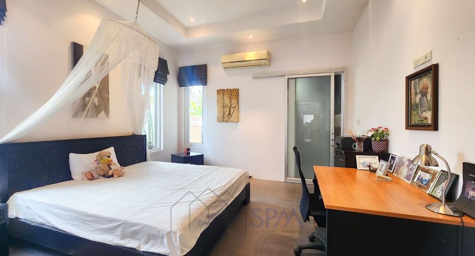 For sale 3 bedrooms villa in Hua Hin, Prachuap Khiri Khan