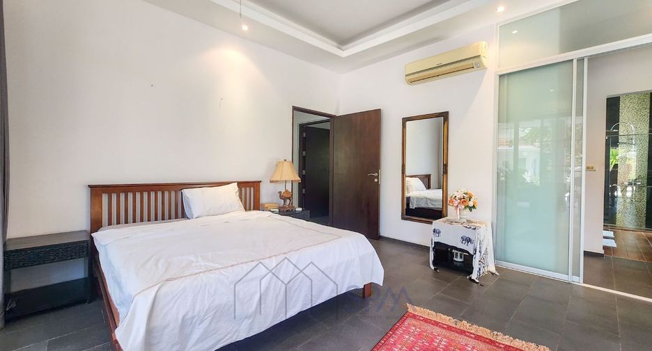 For sale 3 bedrooms villa in Hua Hin, Prachuap Khiri Khan