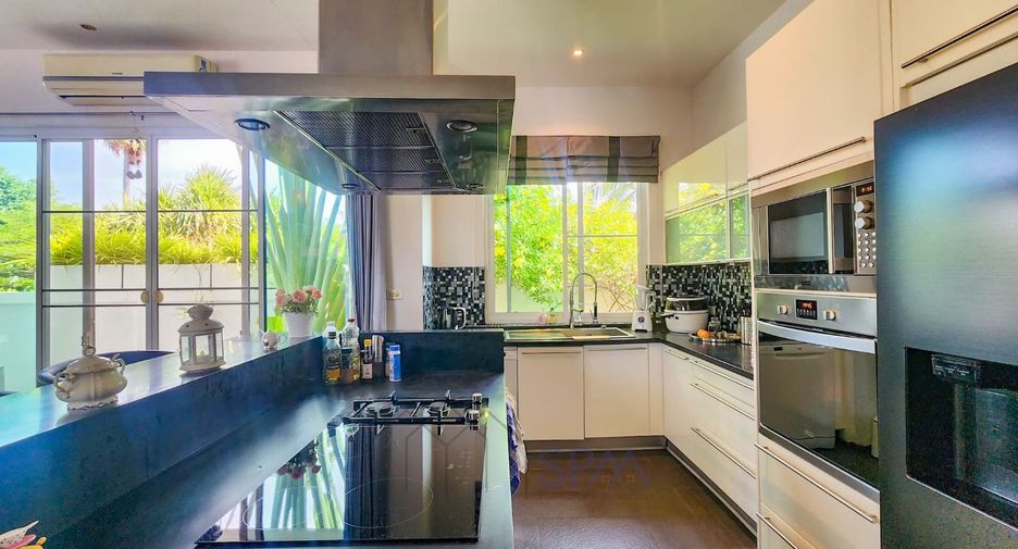 For sale 3 bedrooms villa in Hua Hin, Prachuap Khiri Khan