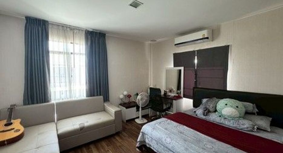 For sale 3 bedrooms house in Prawet, Bangkok