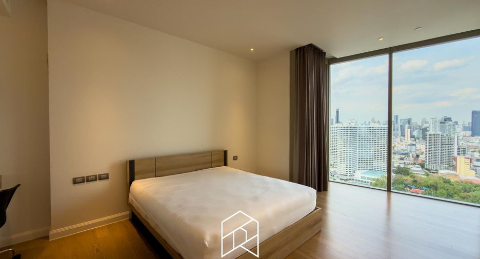 Condo en alquiler de 3 habitaciones en Khlong San, Bangkok